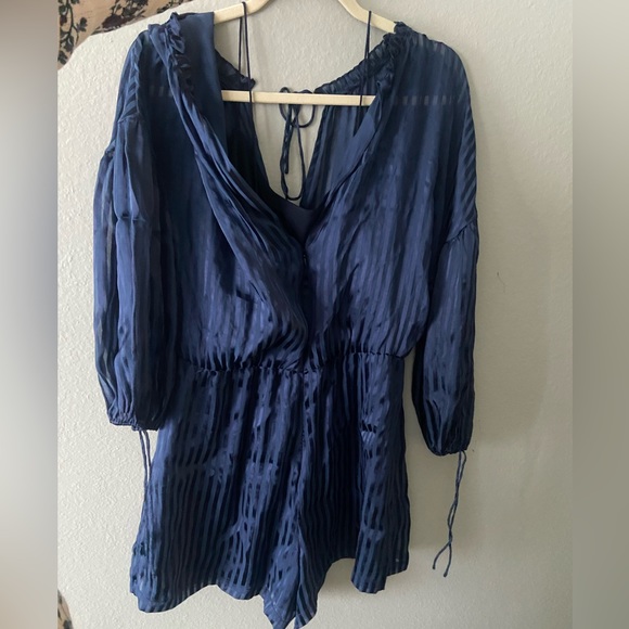 Alice and Olivia Romper - Picture 3 of 4